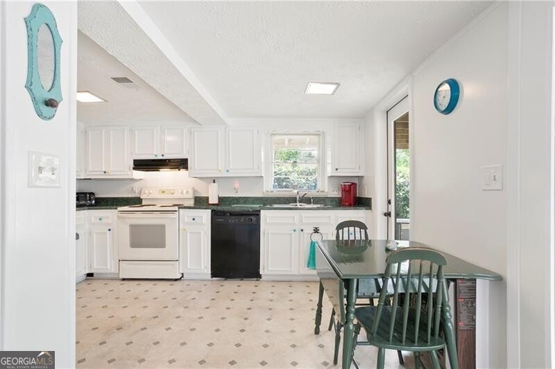 Lakeview Dr, Buford, GA 30518 #1