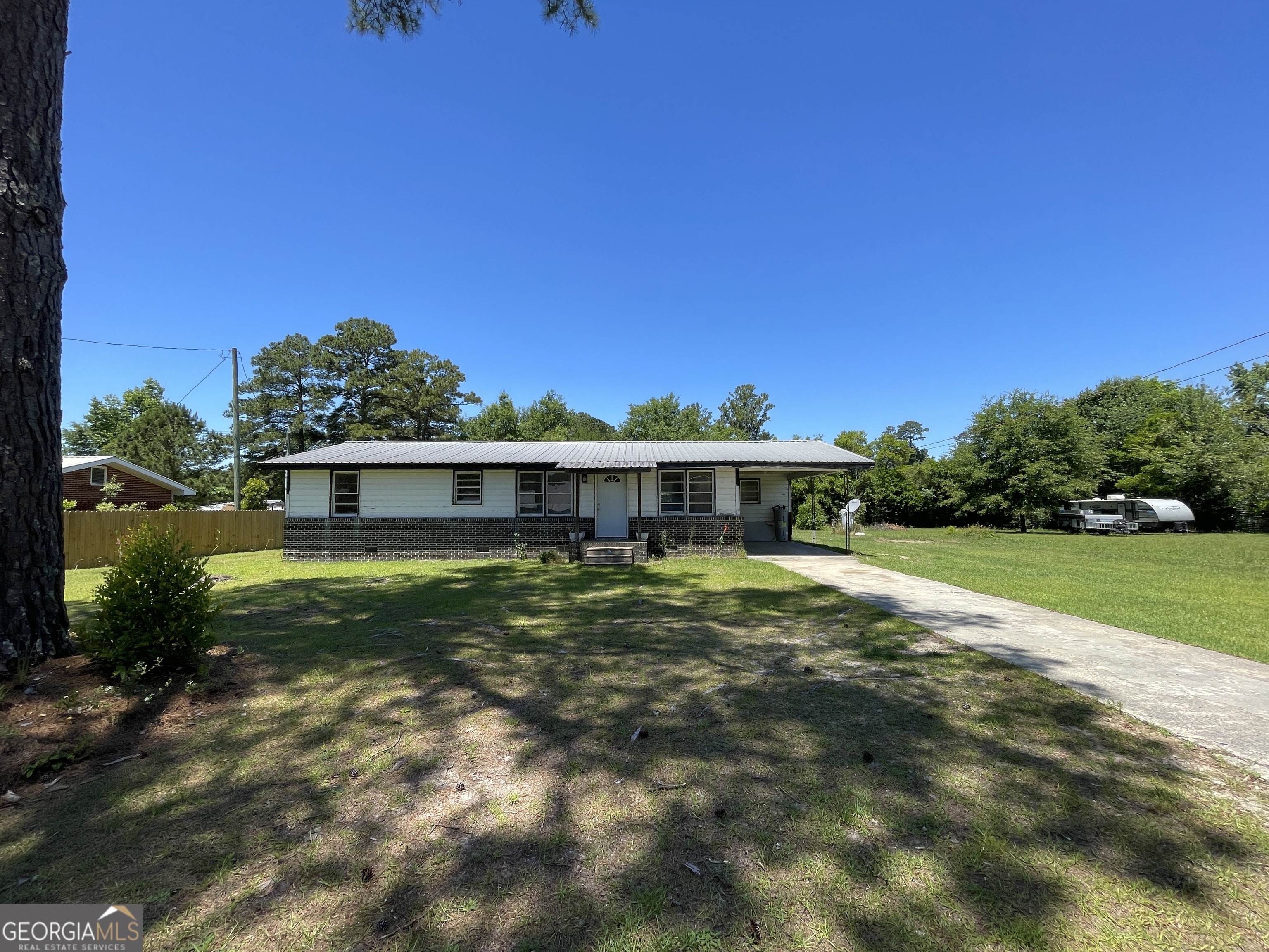 Plover Rd, Cochran, GA 31014