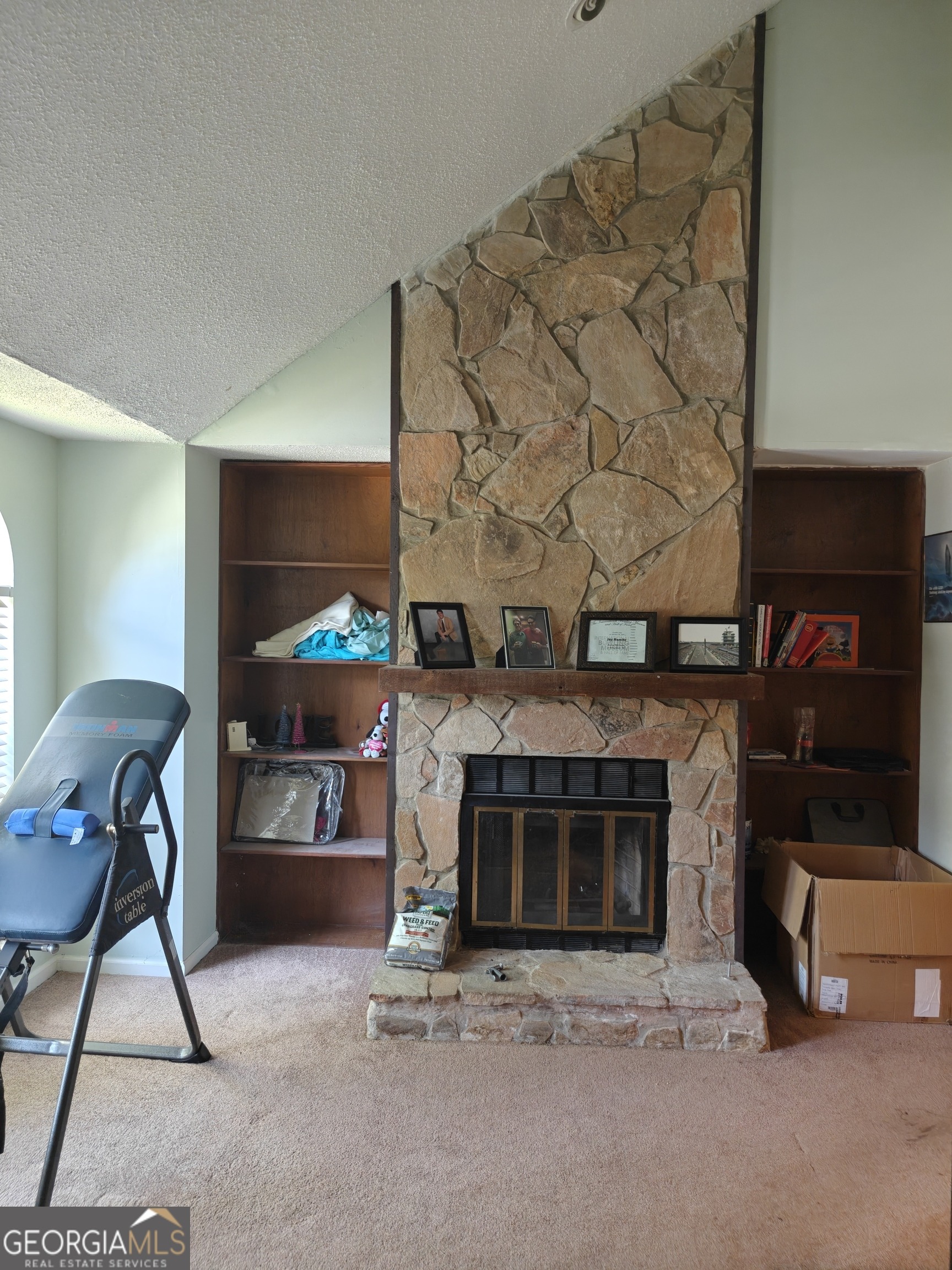 Brandy Oaks Ln, Stone Mountain, GA 30088