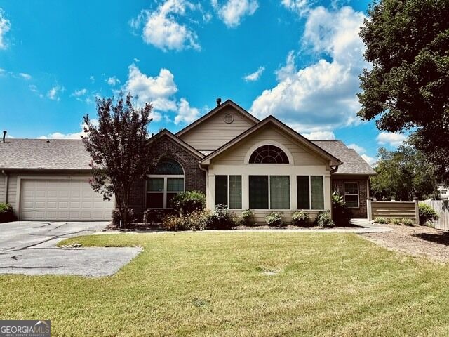 Silver Summit Dr, Conyers, GA 30094