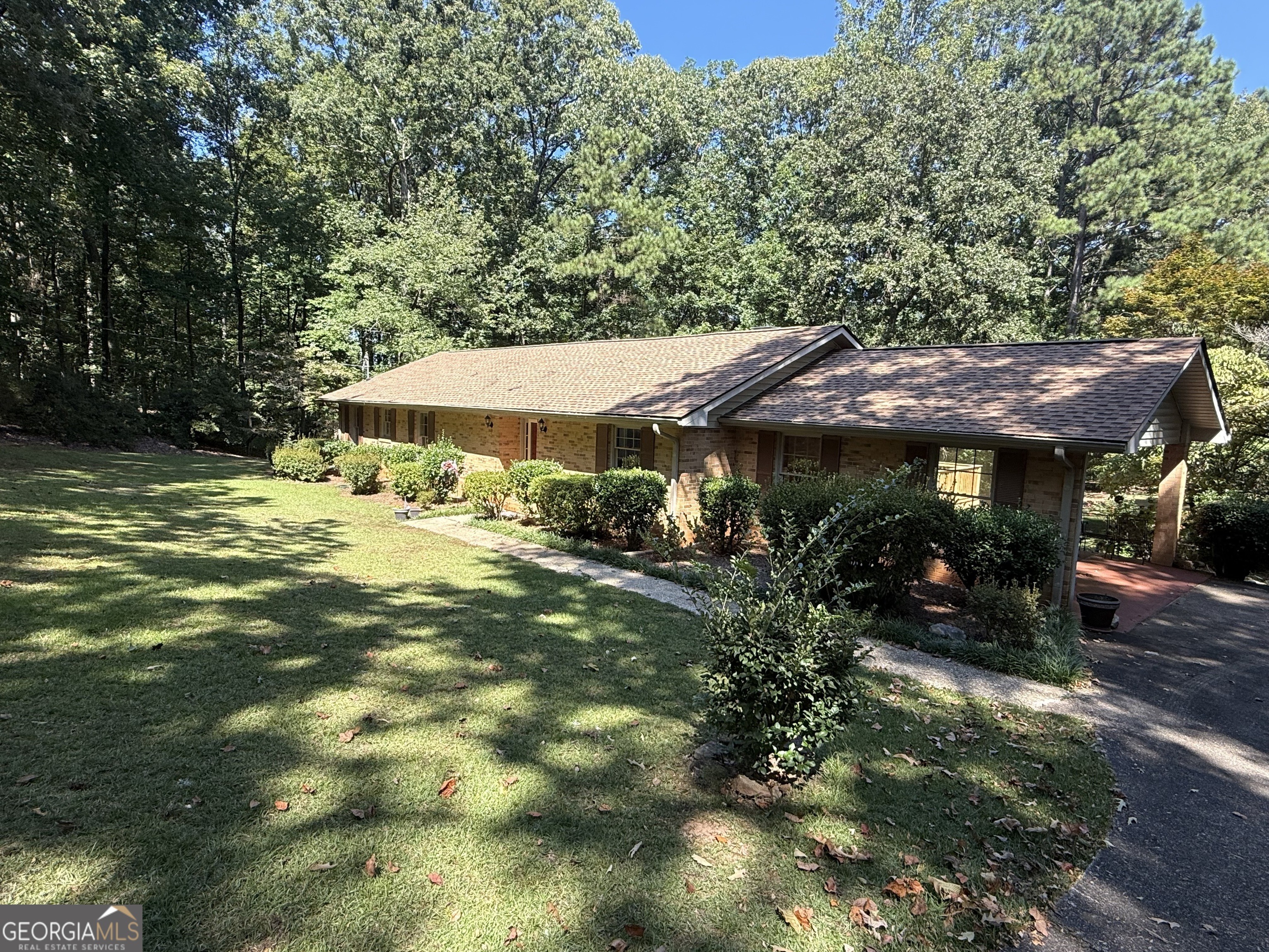 Hickory Ln, Lagrange, GA 30240