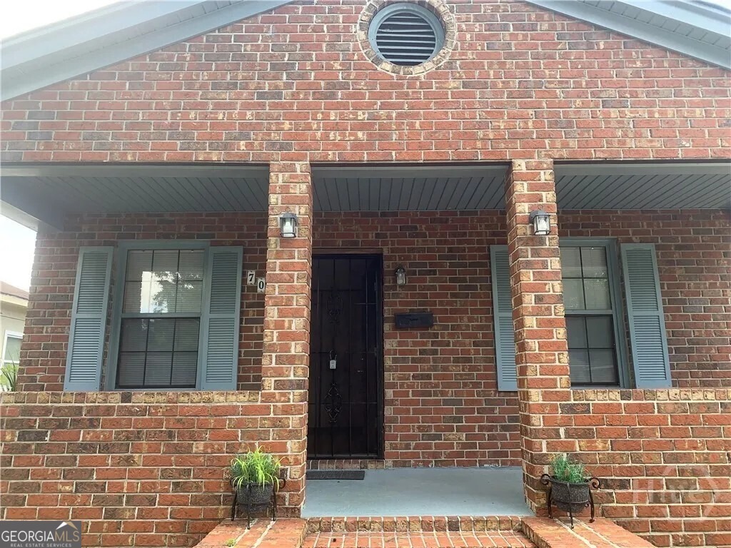 32nd St, Savannah, GA 31401