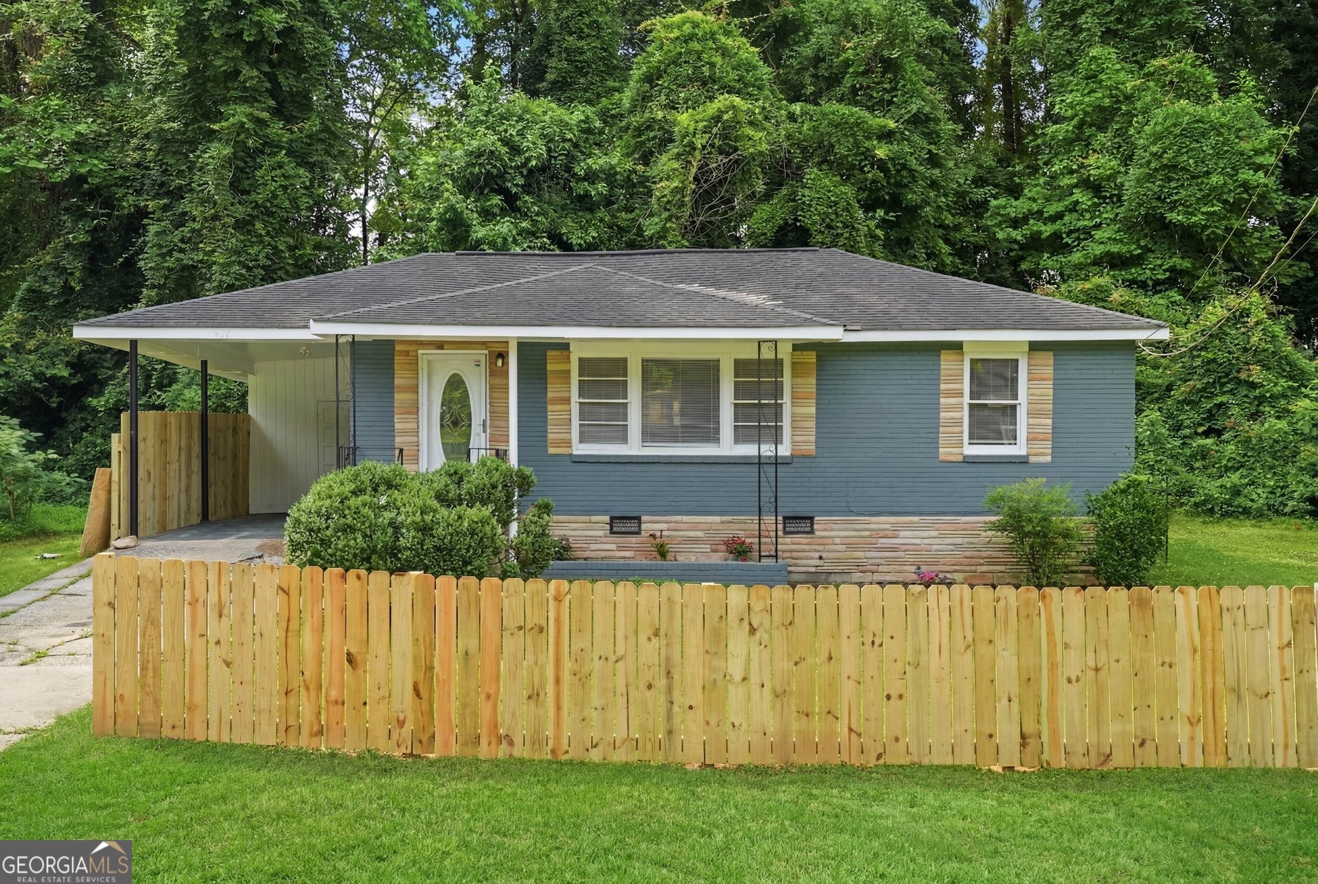 Dr , Atlanta, GA 30318