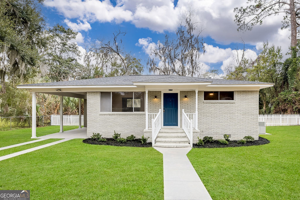 Saint Johns Ave, Savannah, GA 31404