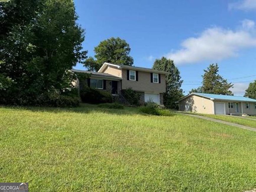 Pine St, Ringgold, GA 30736