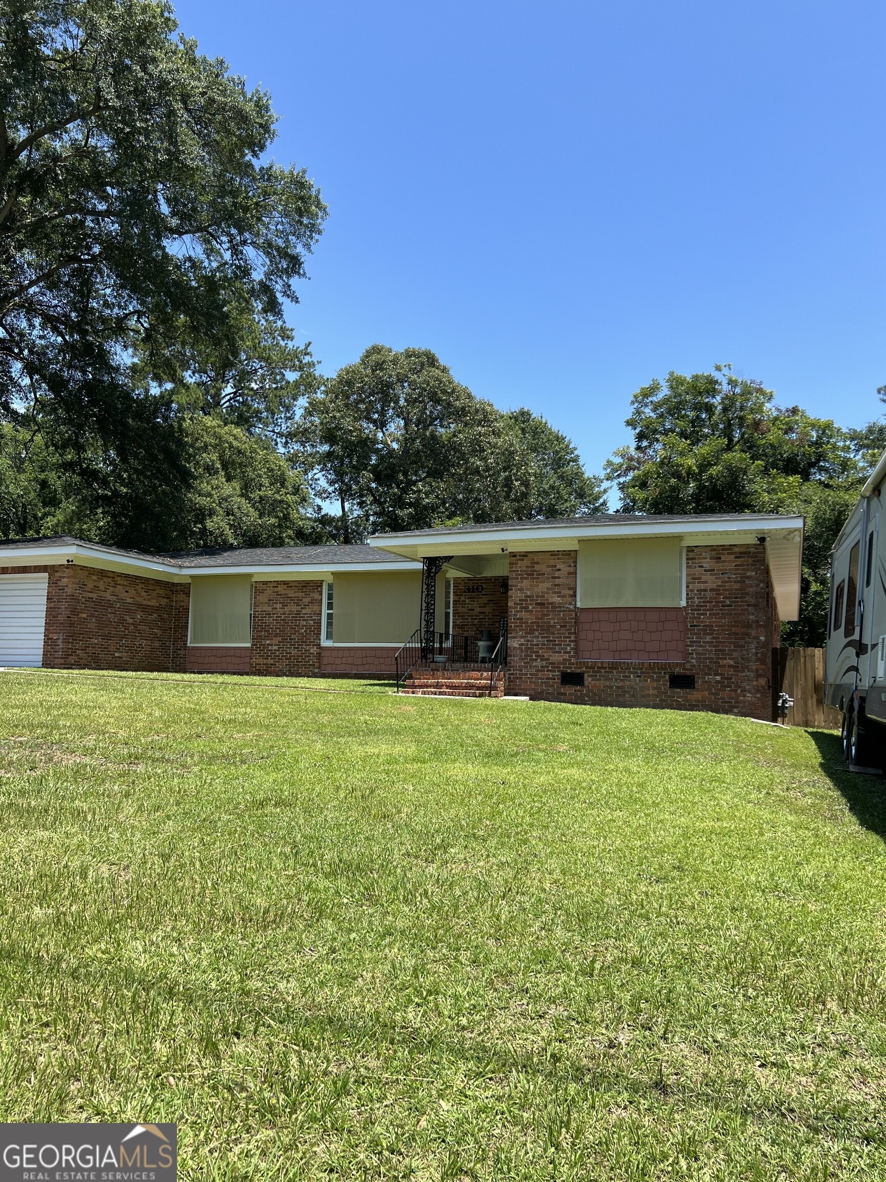 Forest Hill Dr, Warner Robins, GA 31088