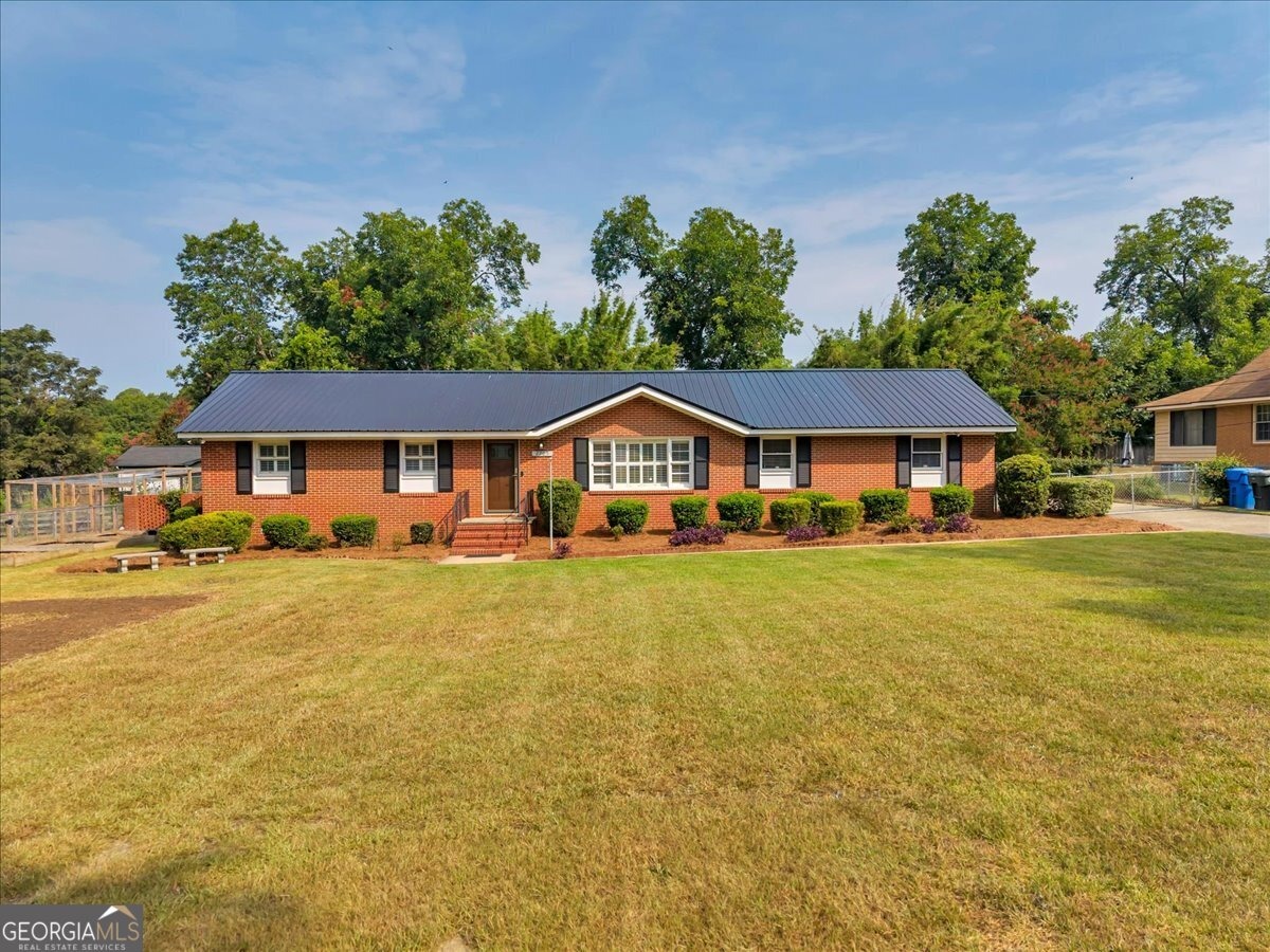 Stonewall St, Dublin, GA 31021