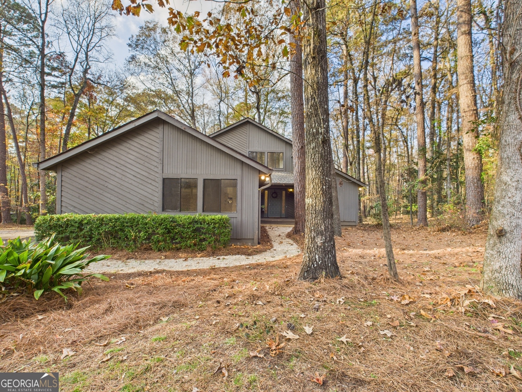 Hilltop Cir, Macon, GA 31210