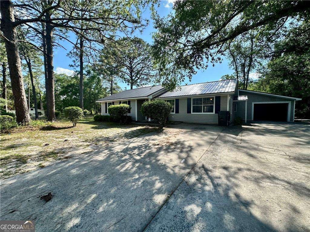 Riverside Ave, Waycross, GA 31501