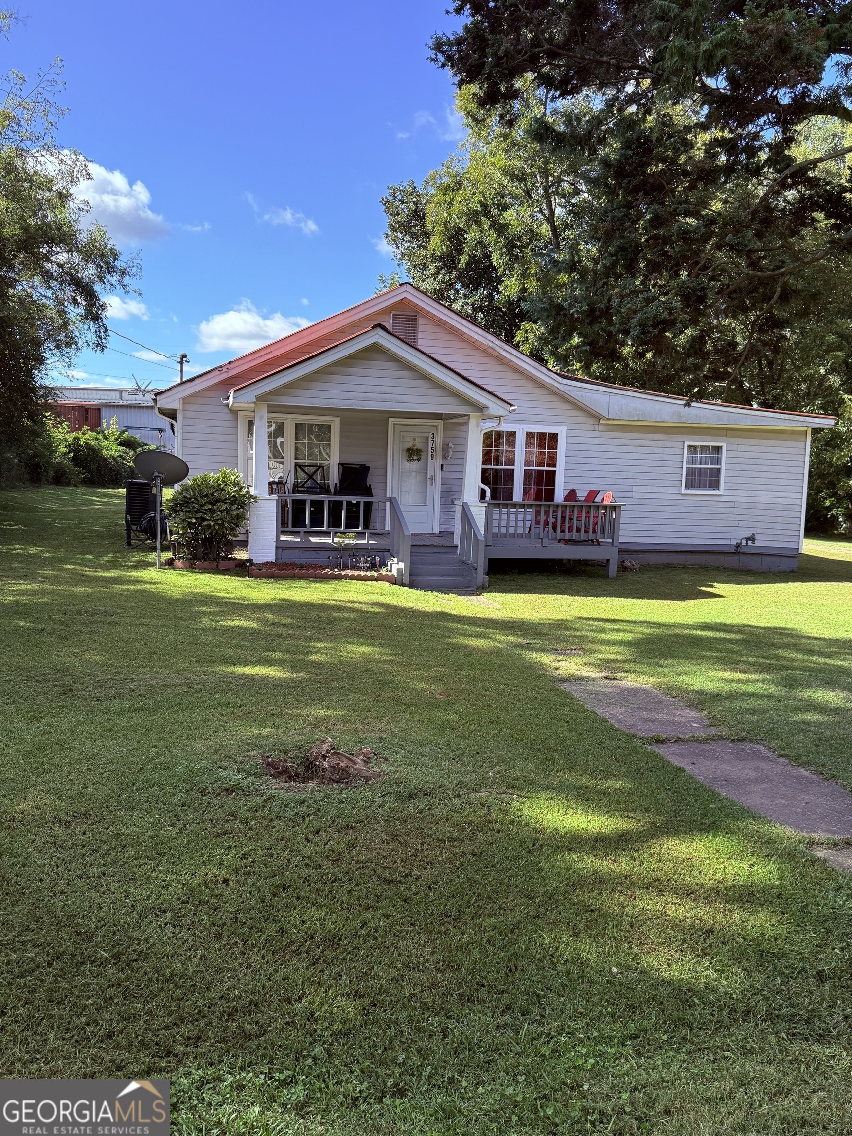 Old Plainview Rd, Flowery Branch, GA 30542
