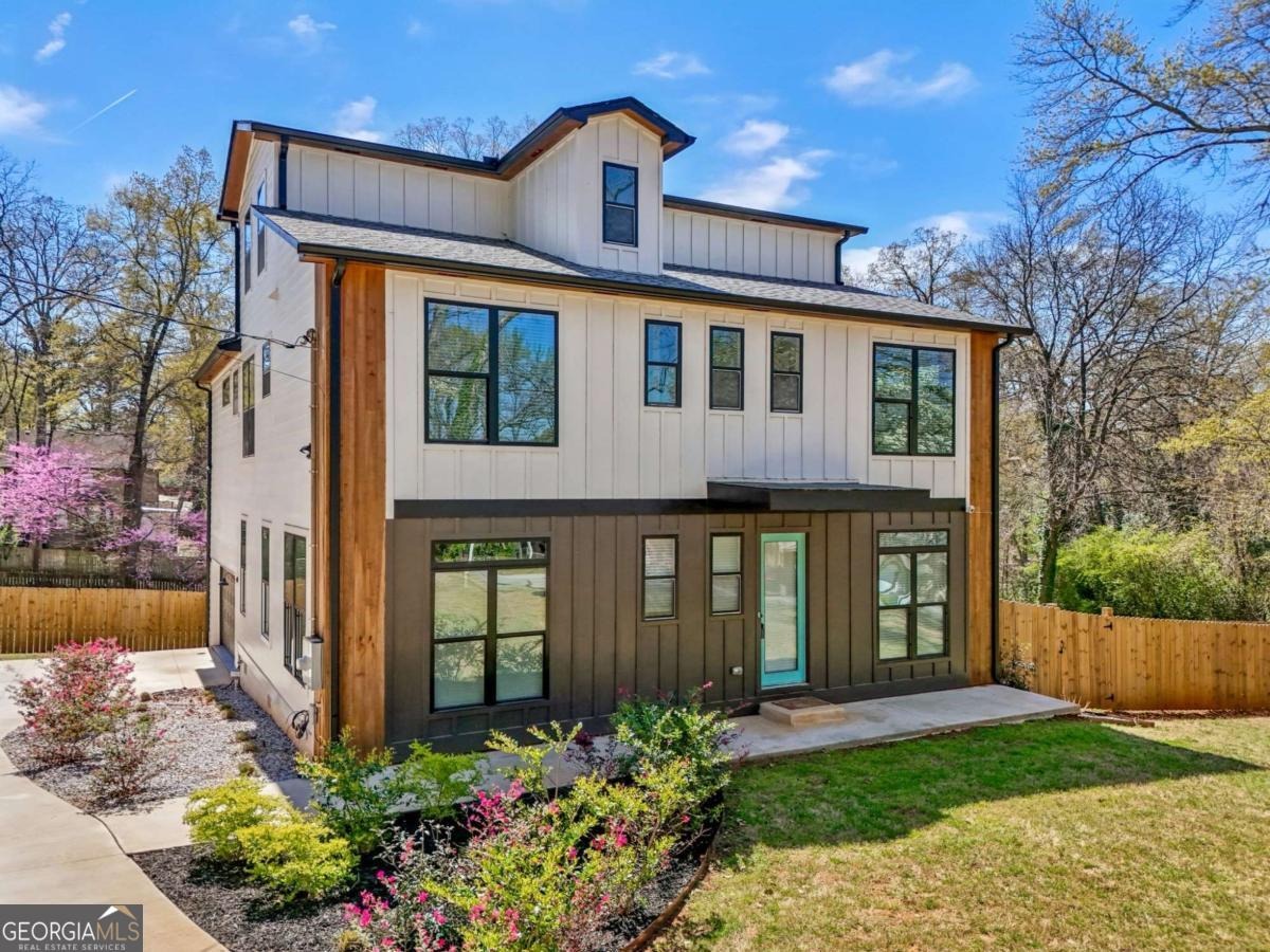 Alston Dr, Decatur, GA 30032