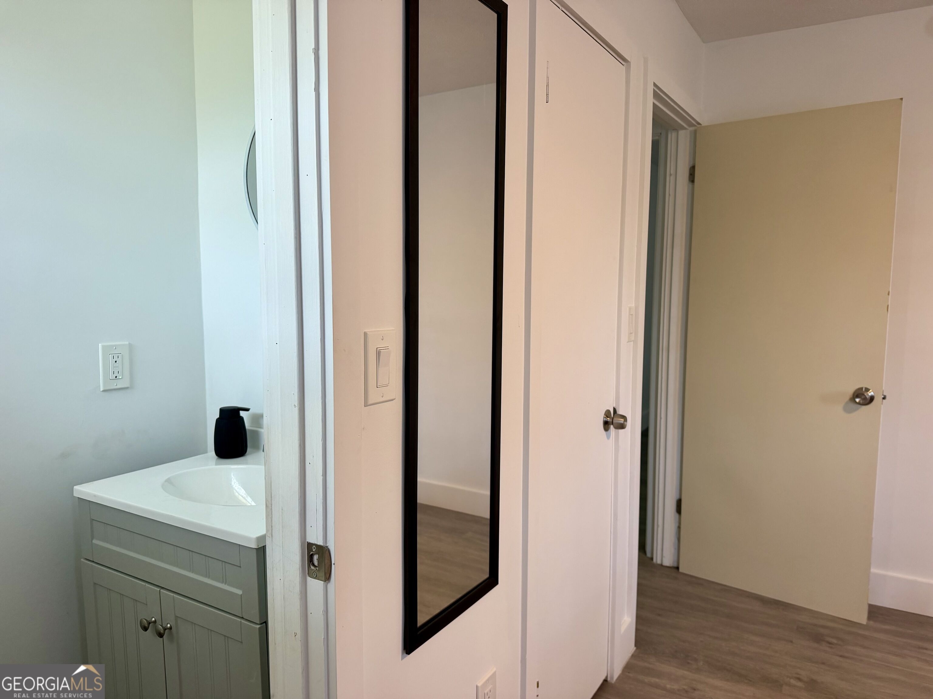 Strozier St, Mc Rae Helena, GA 31055
