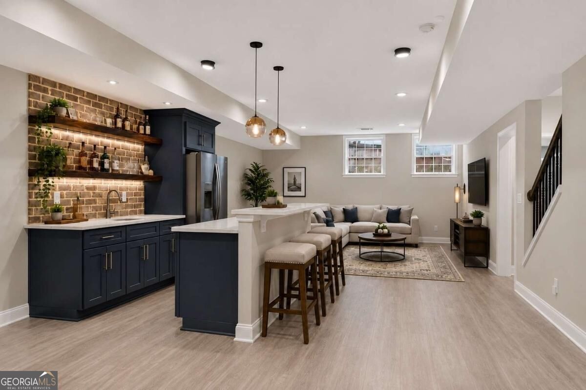 Wrights Mill Cir, Atlanta, GA 30324