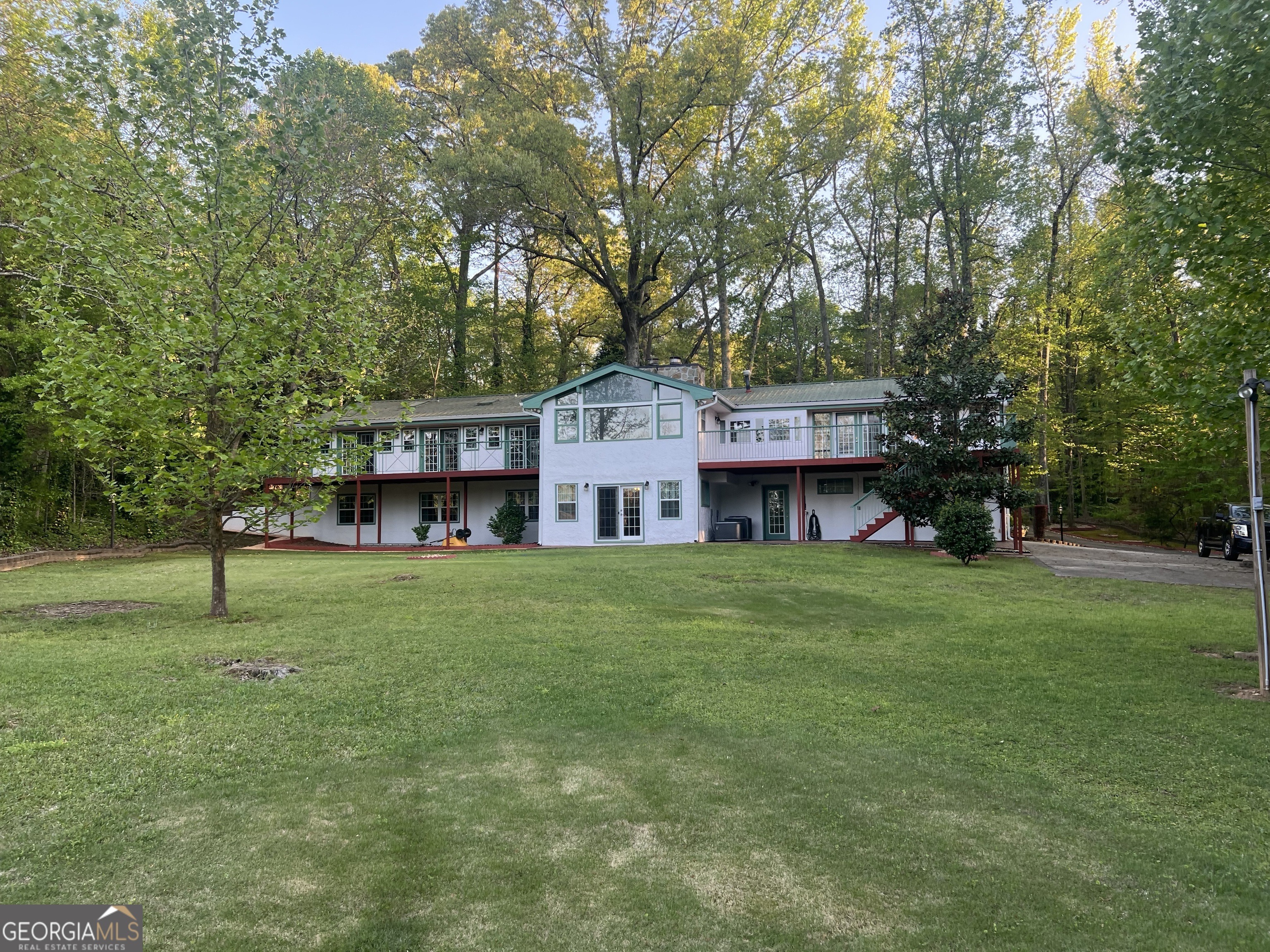 Emerald Dr, Jonesboro, GA 30236