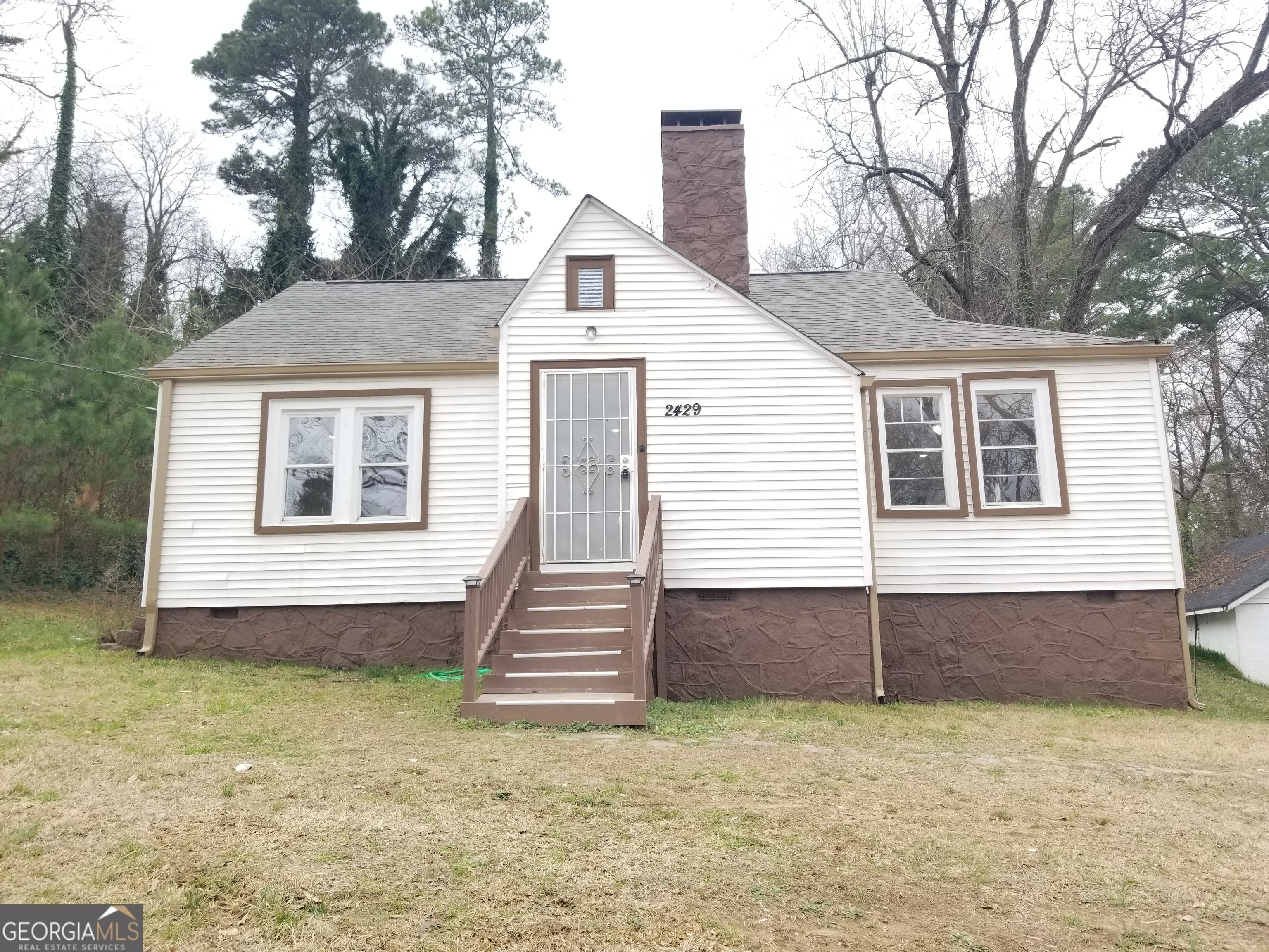 Applewood Dr, Atlanta, GA 30315
