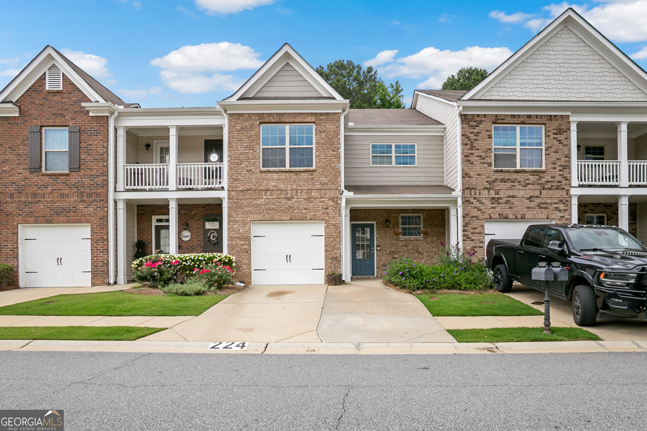 Madison Ave, Acworth, GA 30102