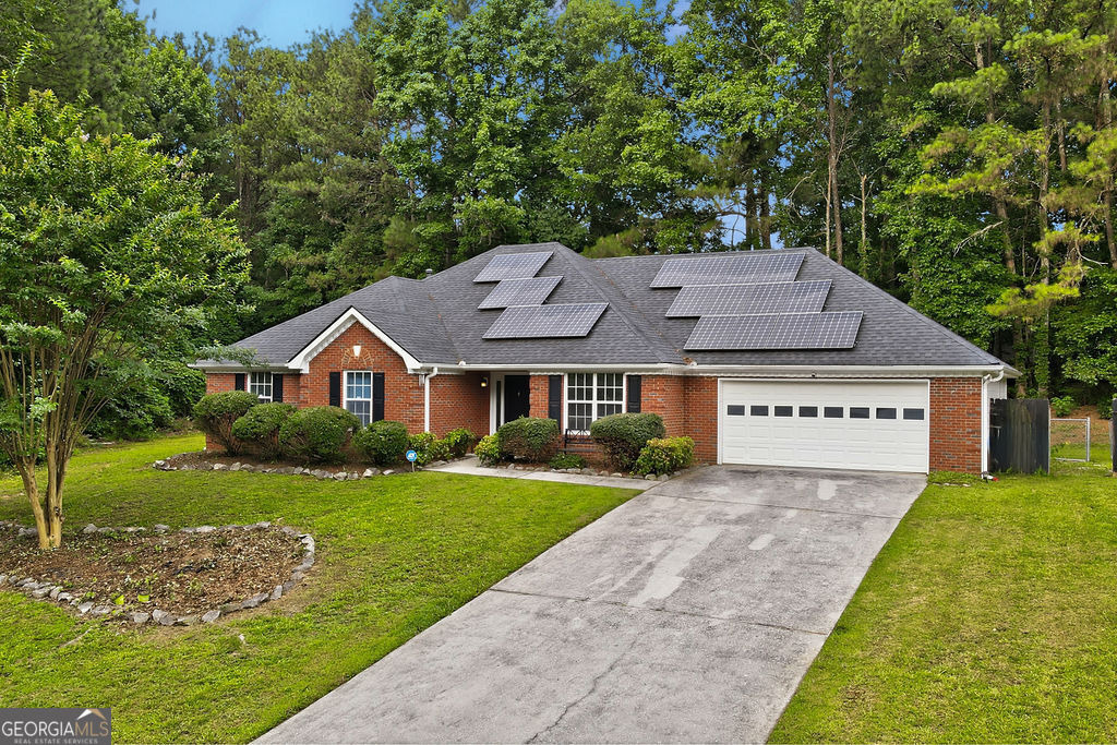 Mary Alice Trl, Loganville, GA 30052