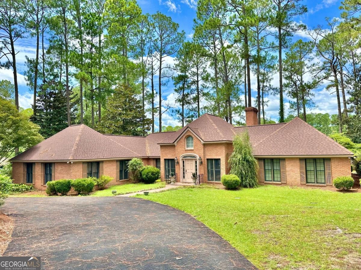 7th Ave, Eastman, GA 31023