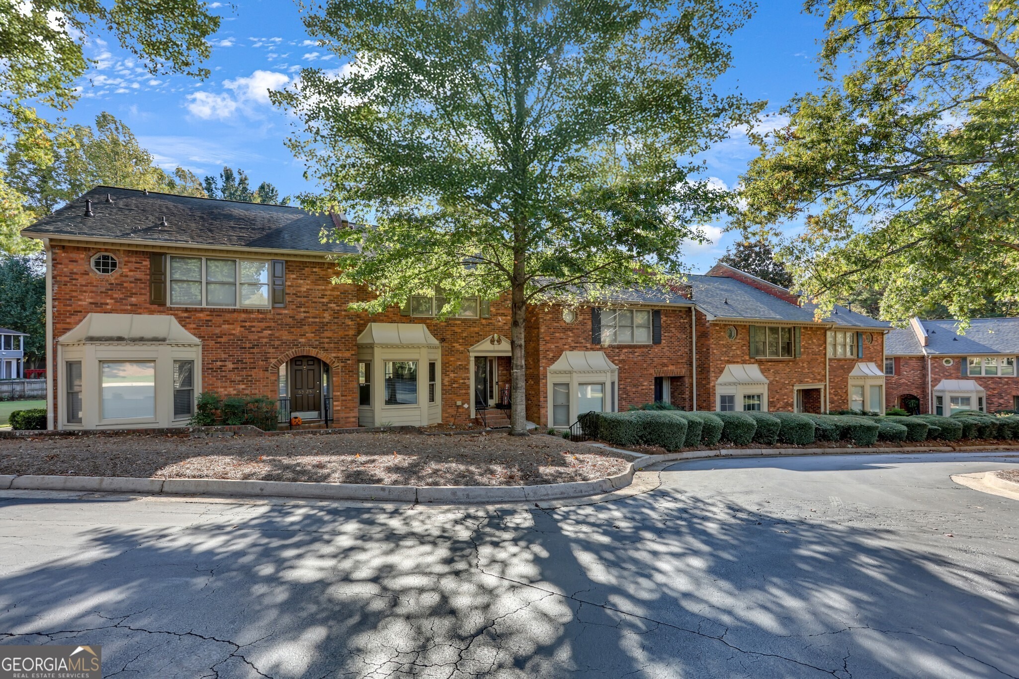 Windsor Trace Dr, Peachtree Corners, GA 30092