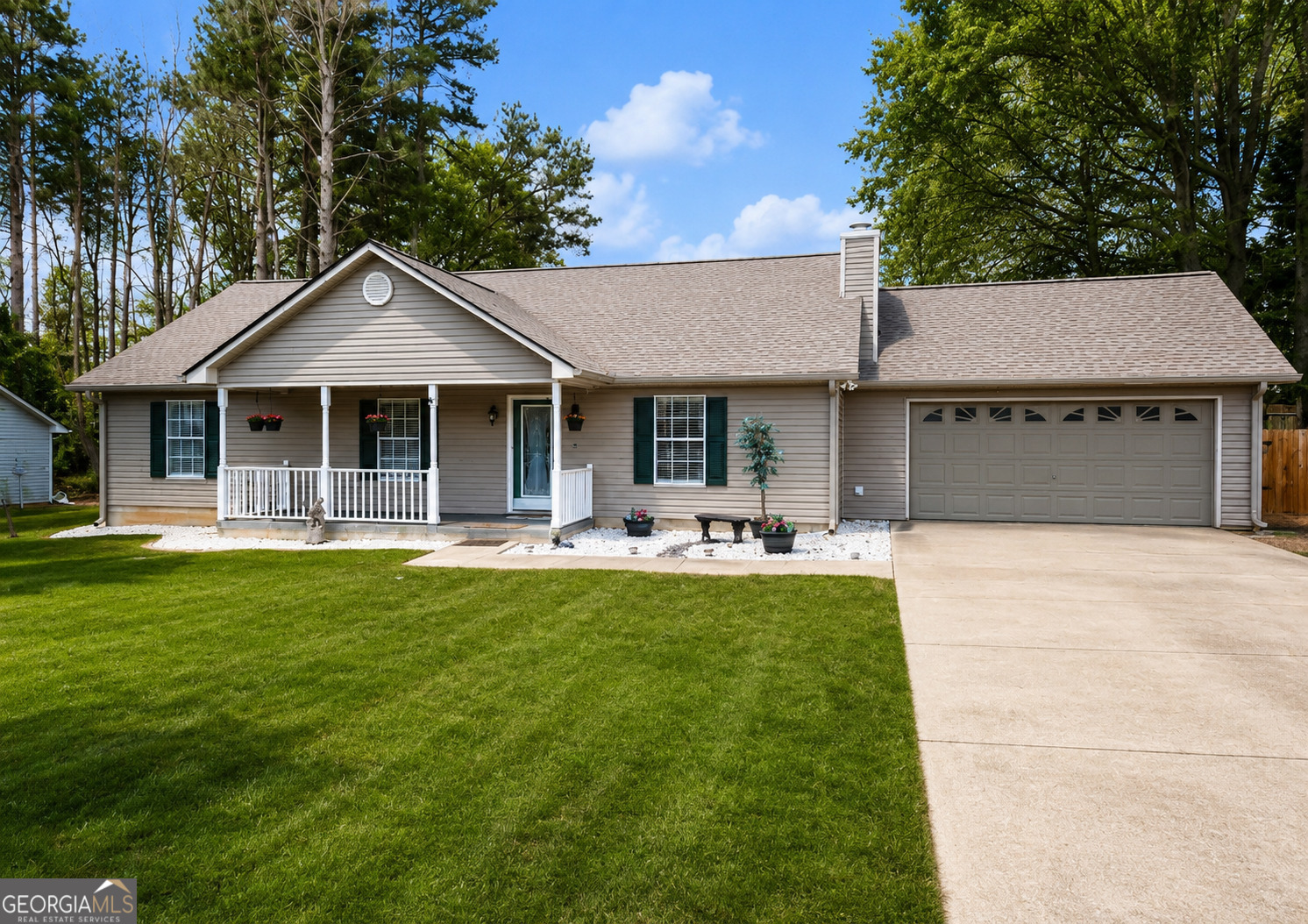 Century Oak Dr, Winder, GA 30680