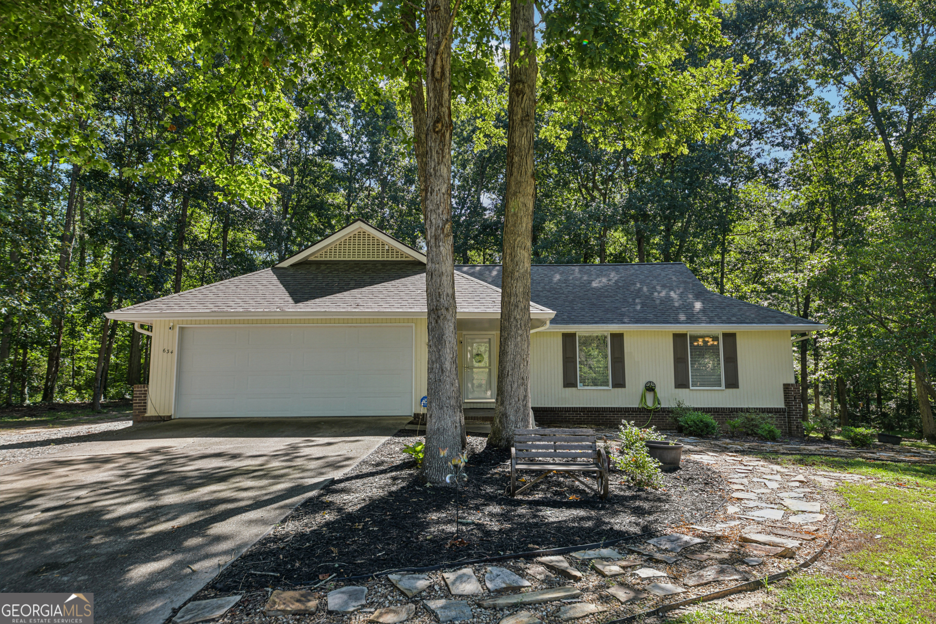Knollwood Cir, Conyers, GA 30094