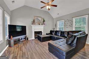 Mcguire Way, Kennesaw, GA 30144