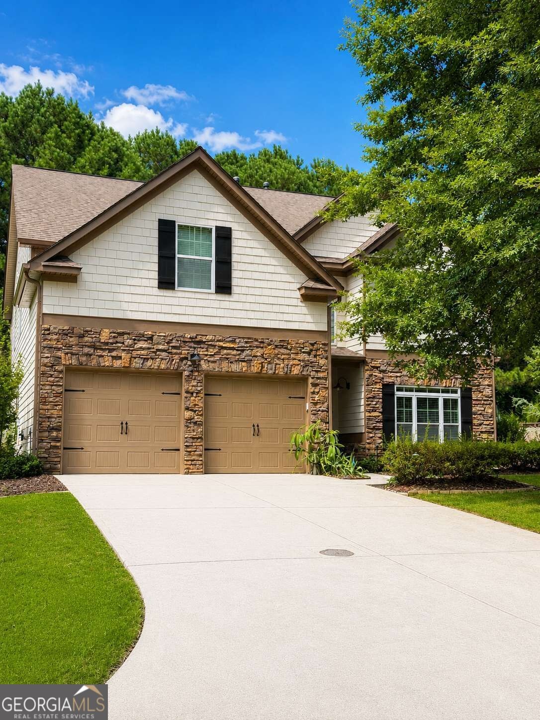 Hunters Walk Way, Cumming, GA 30028