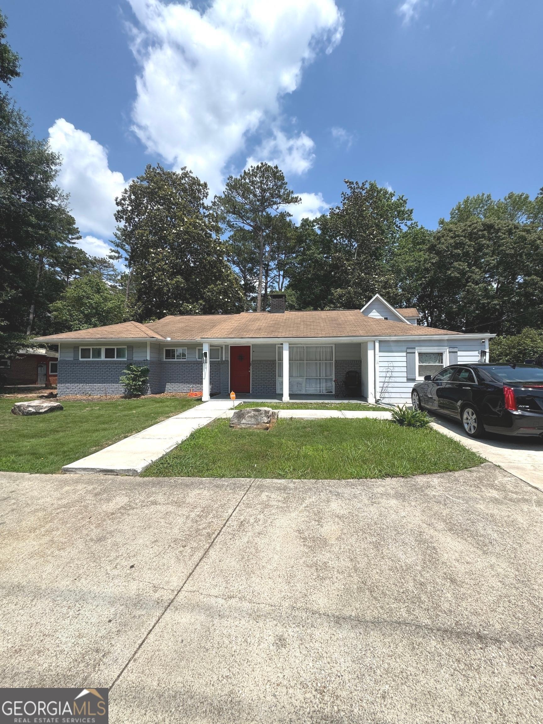 Columbia Dr, Decatur, GA 30032