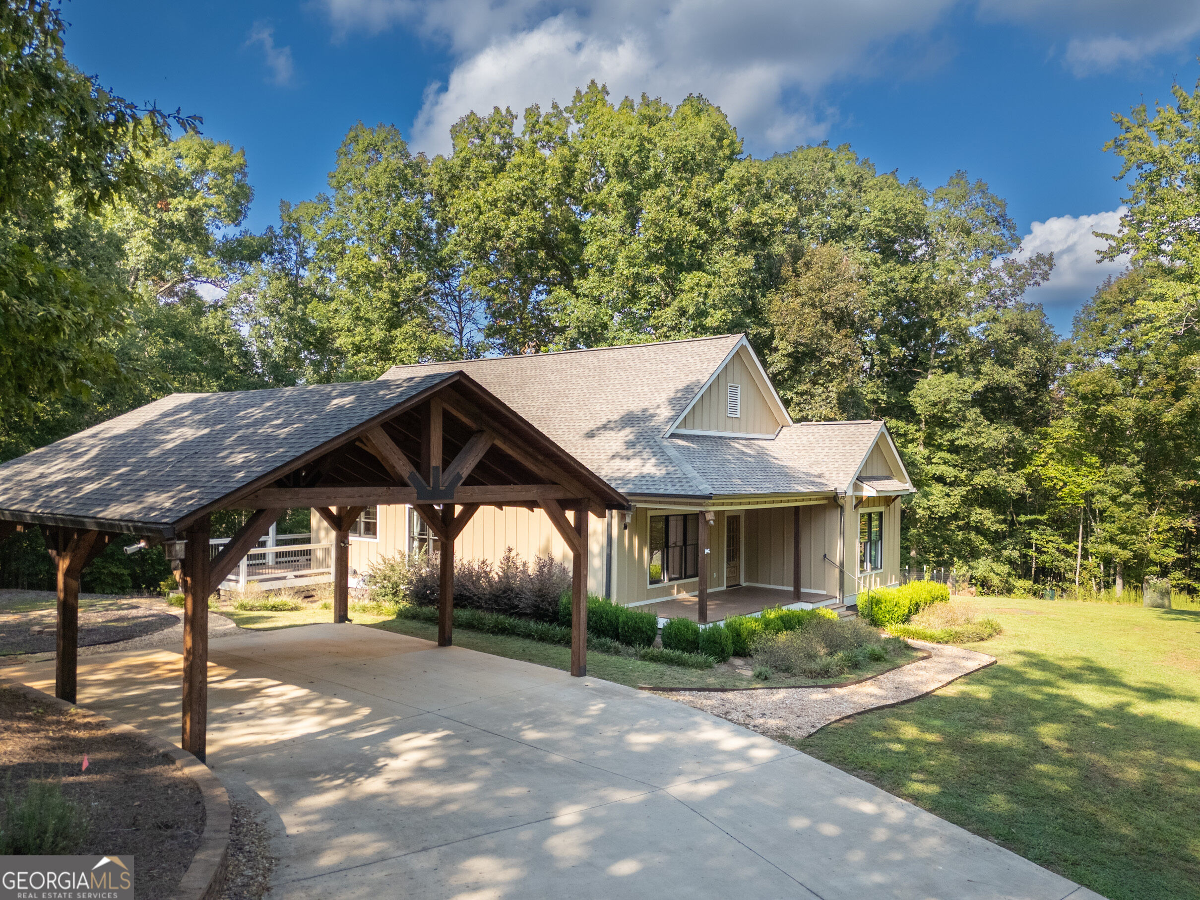 Highway 17 , Clarkesville, GA 30523