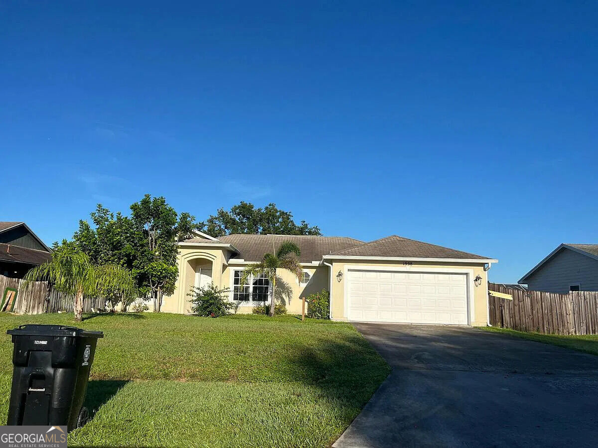 Esterbrook St, Port Saint Lucie, FL 34983