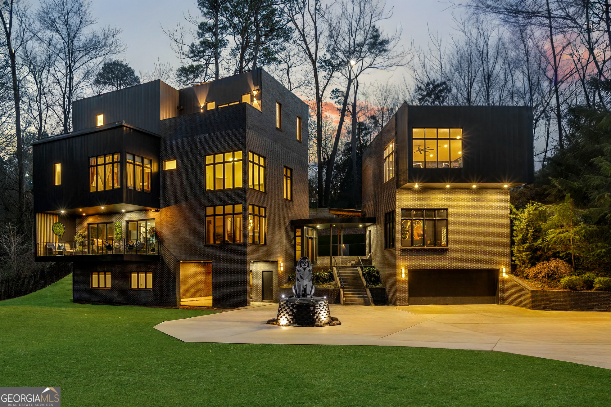 Pinecrest Rd, Atlanta, GA 30342