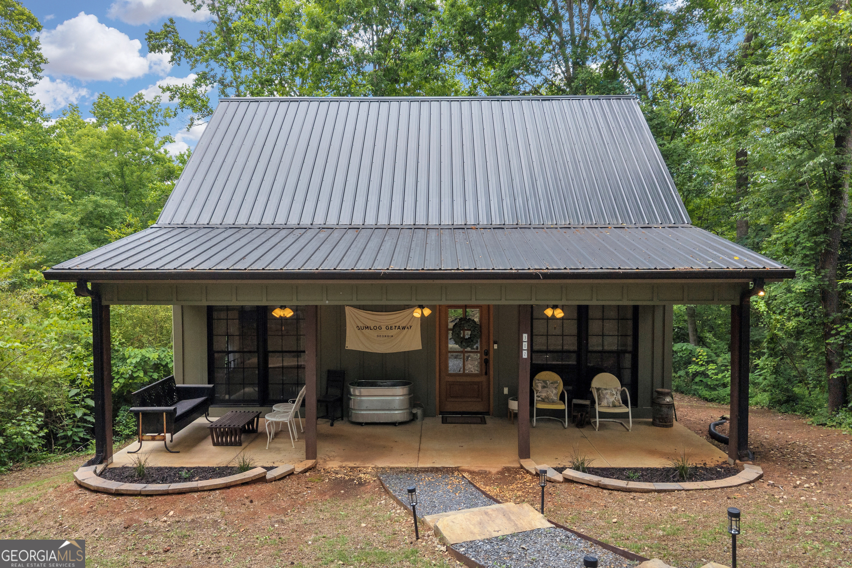 Gumlog Dr, Lavonia, GA 30553