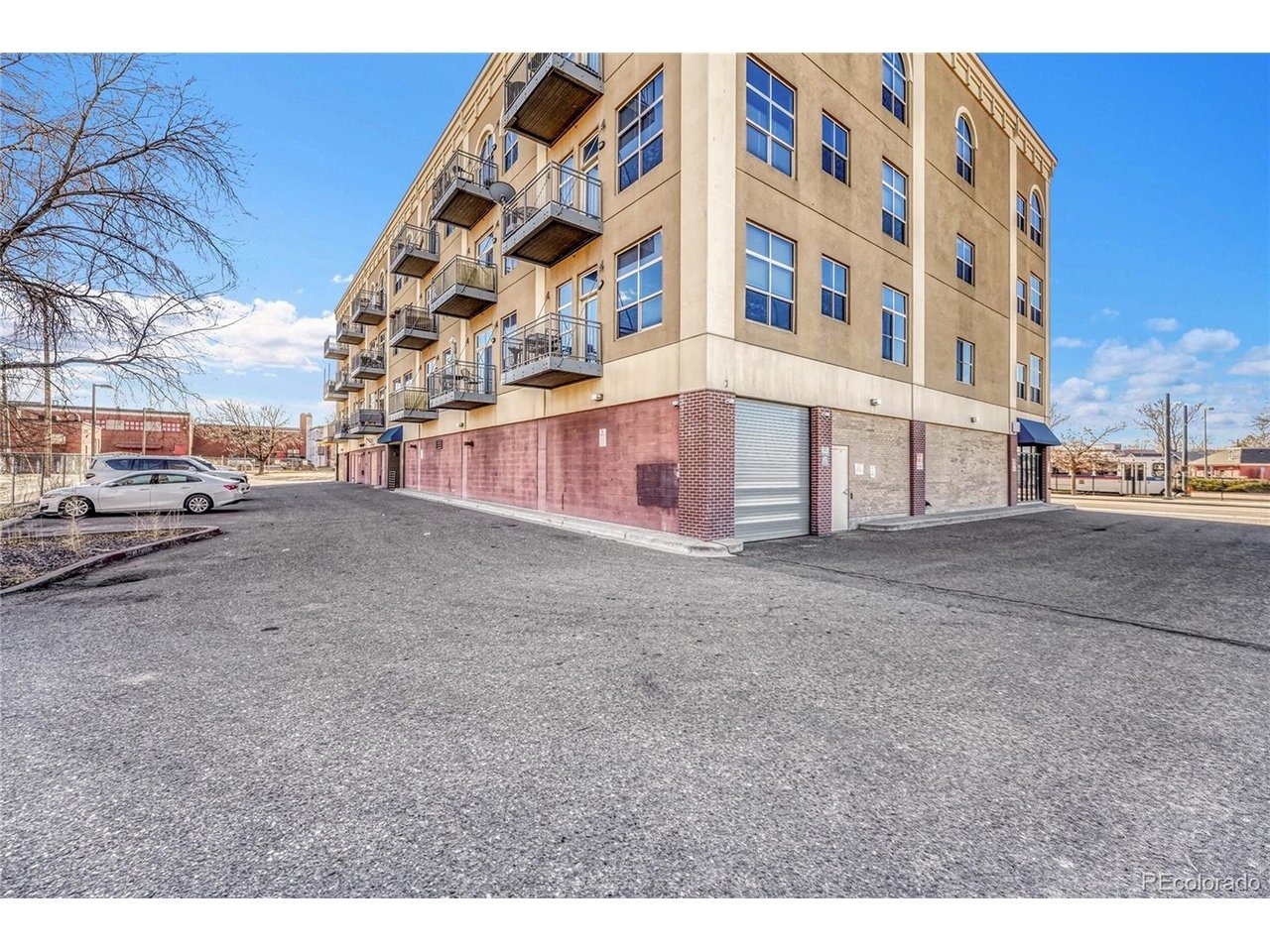 Downing St, Denver, CO 80205