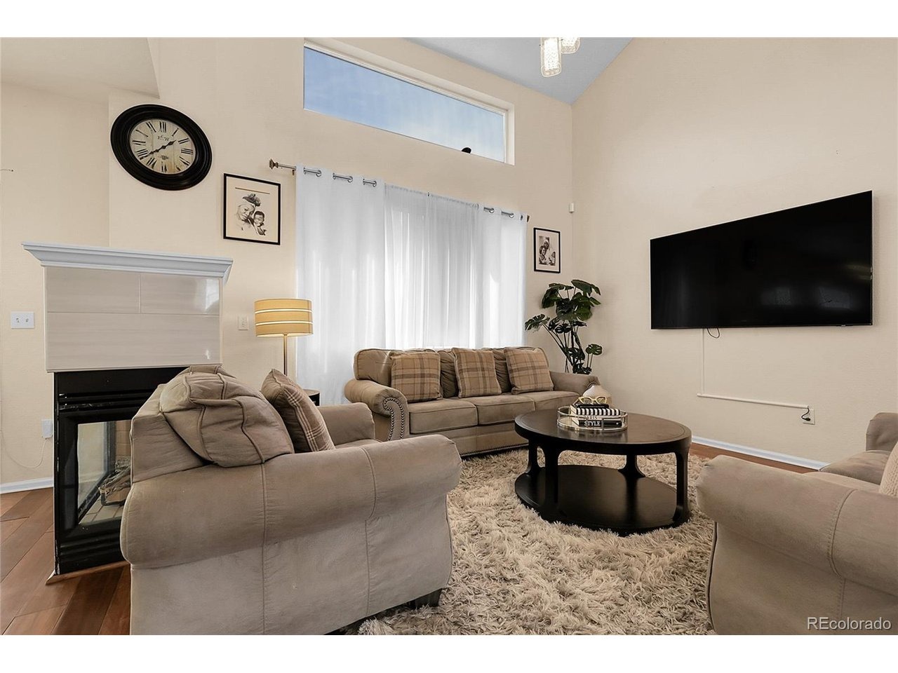 Ivory Cir, Aurora, CO 80011