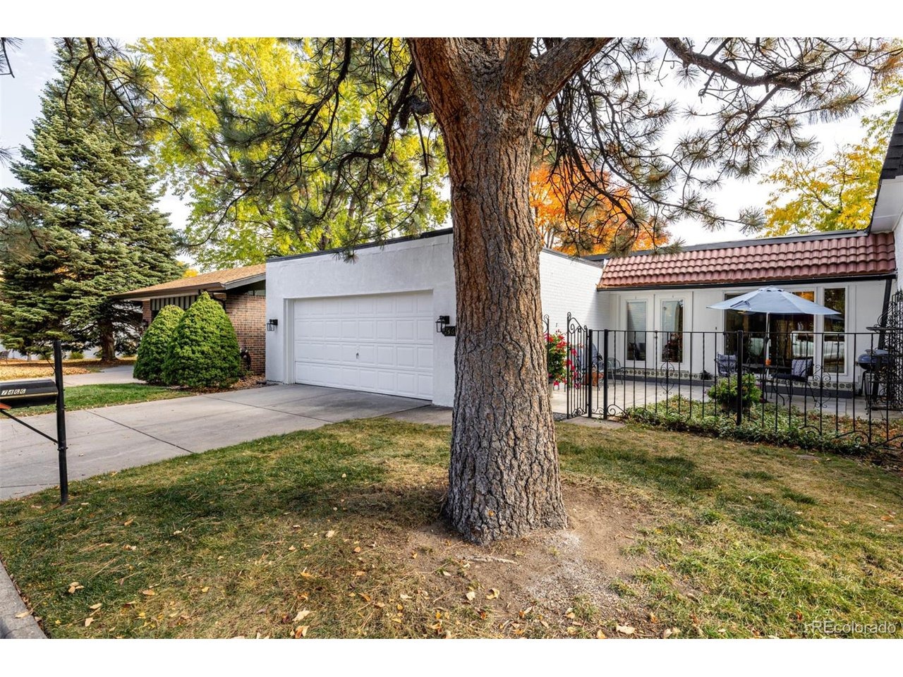 Cedar Cir, Lakewood, CO 80226