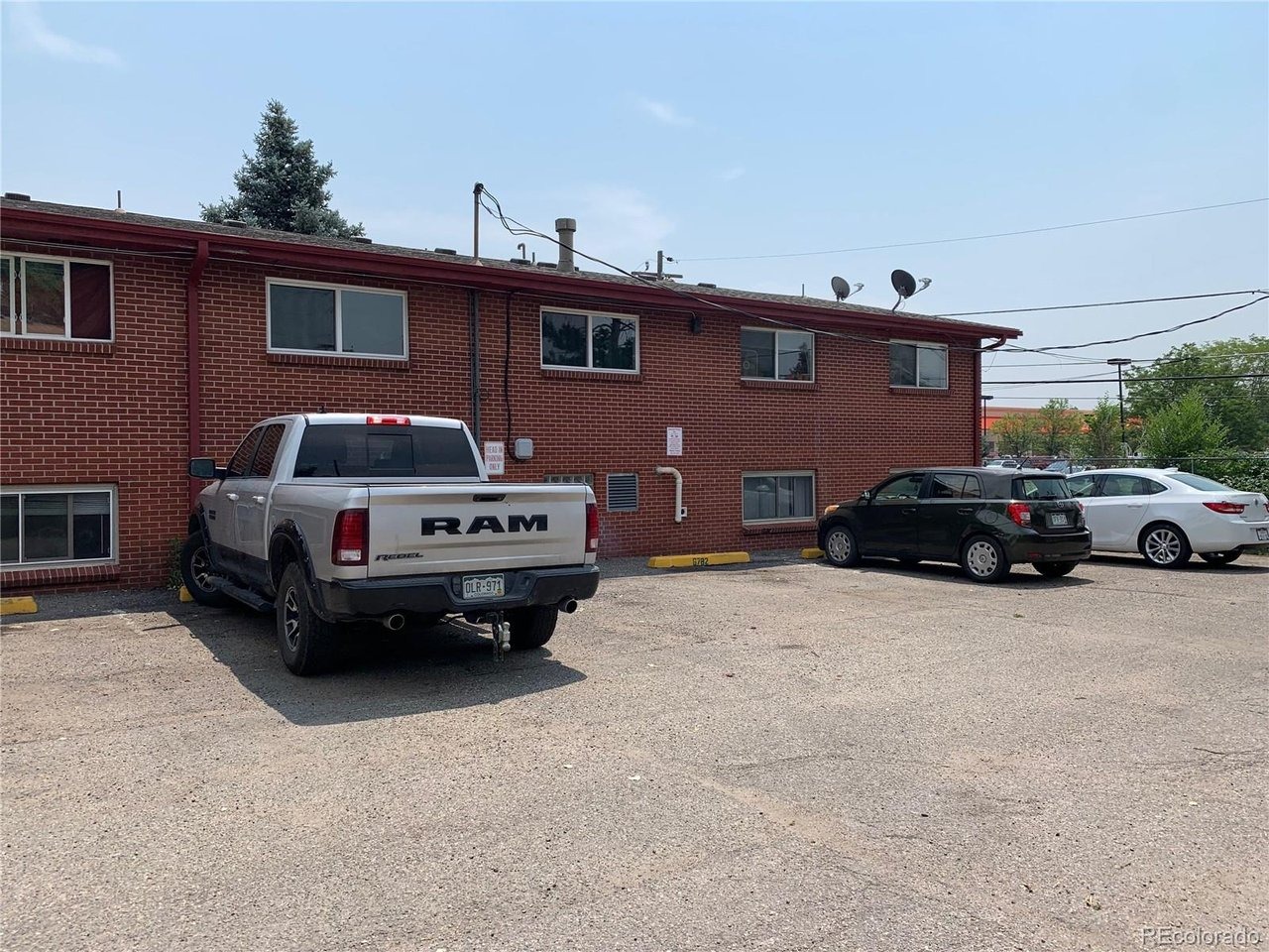 Cedar Pl, Lakewood, CO 80226