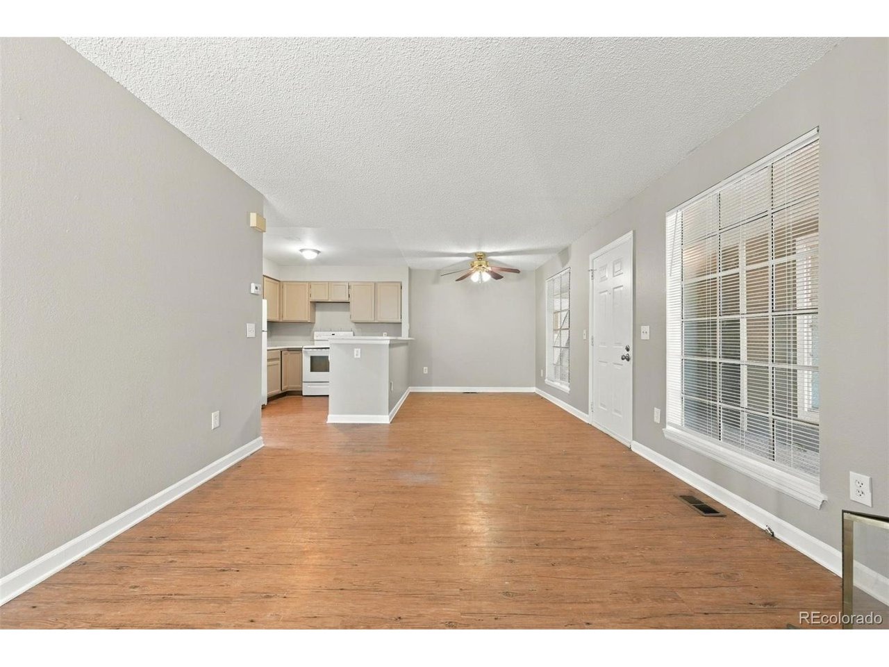 Pitkin St, Aurora, CO 80015