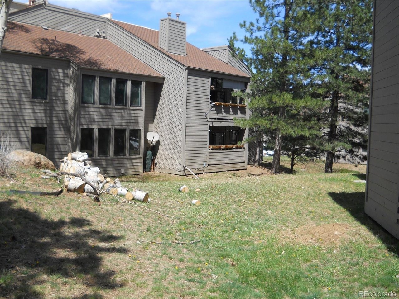 Genesee Village Rd, Golden, CO 80401