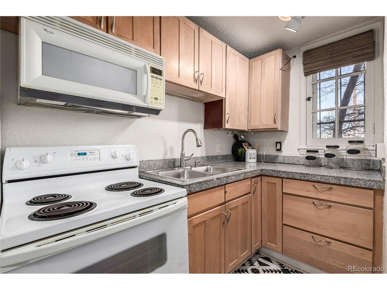 14th Ave, Denver, CO 80218