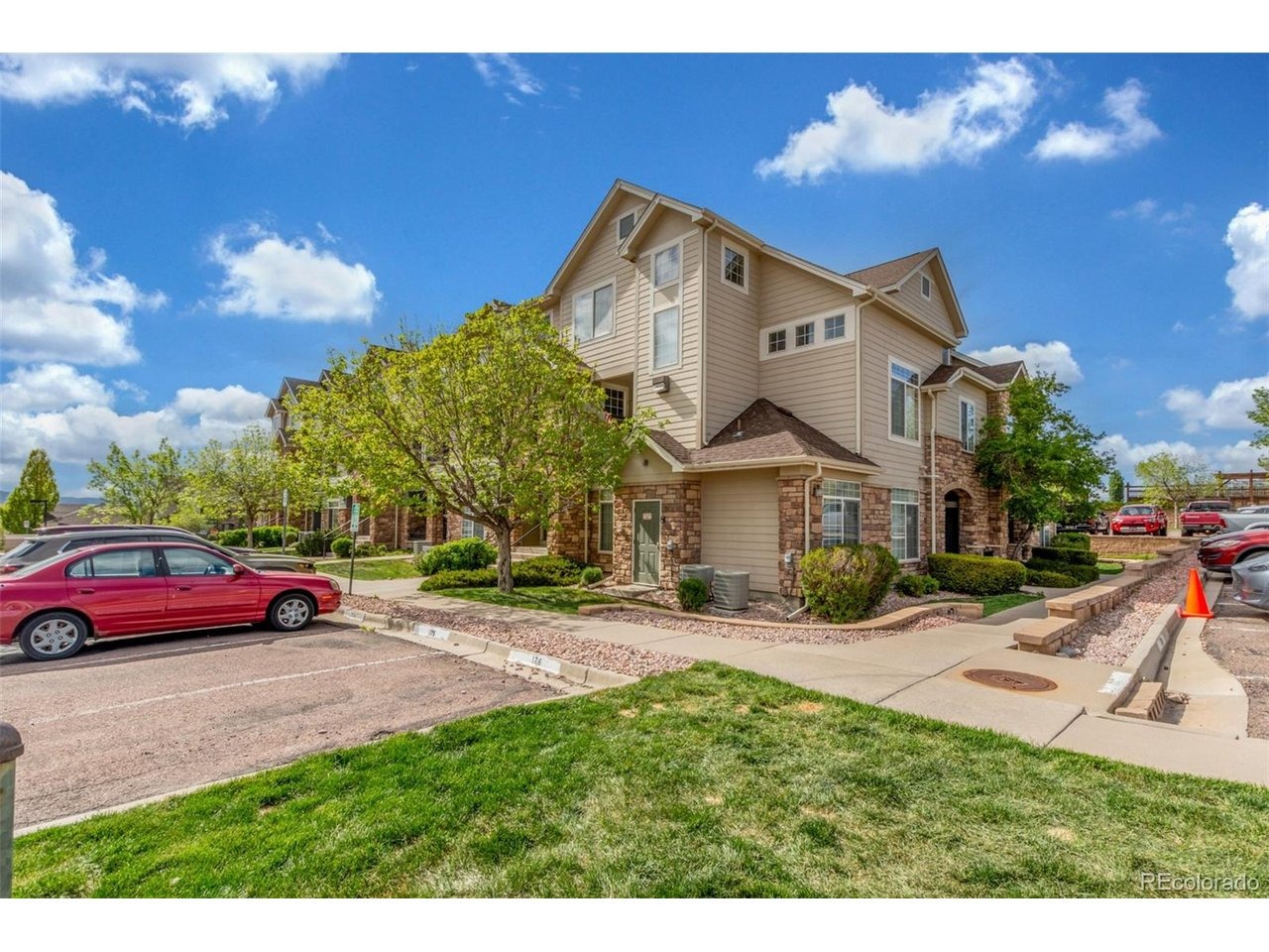 Black Feather Loop, Castle Rock, CO 80104
