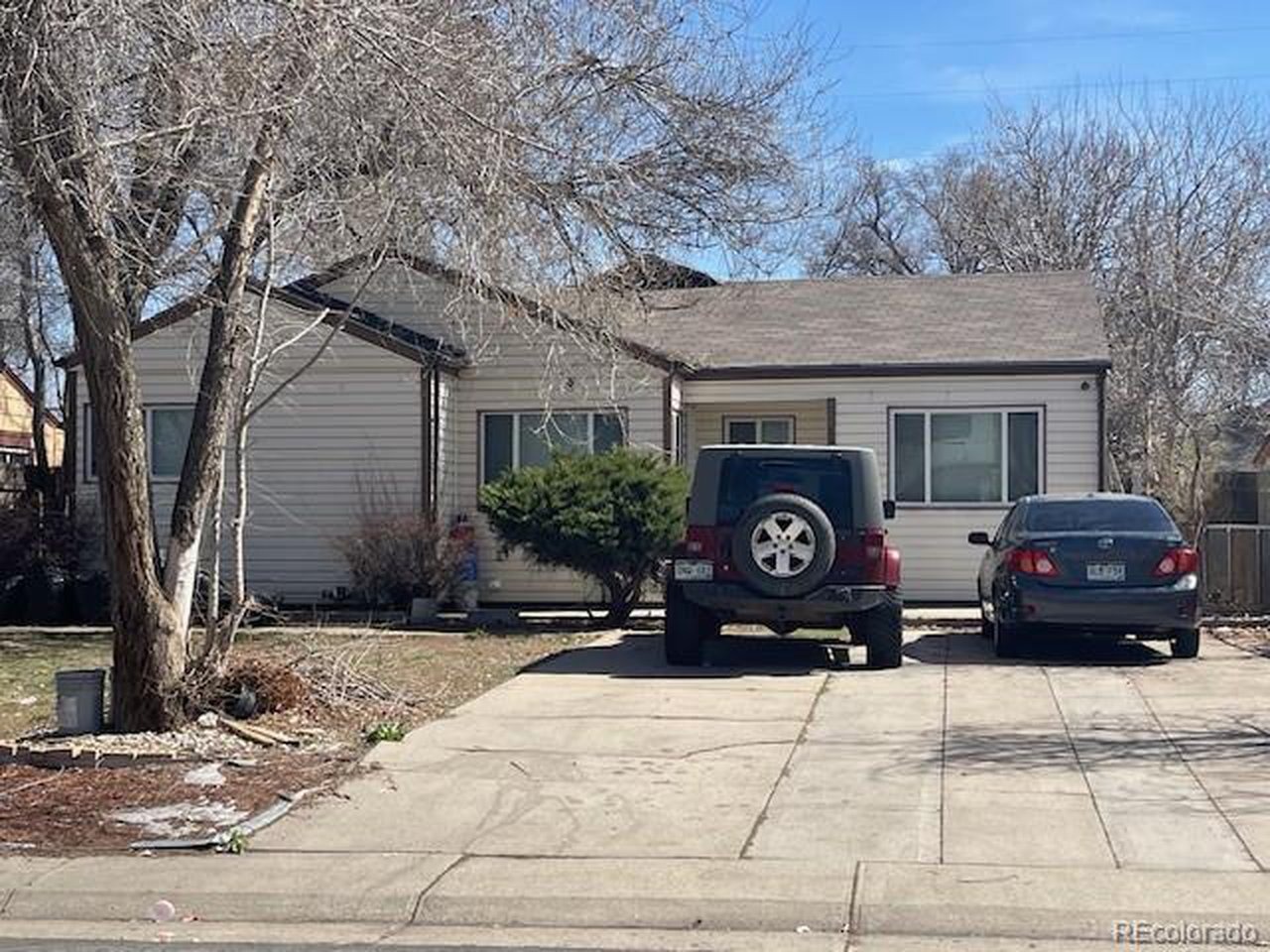 Newark St, Aurora, CO 80010