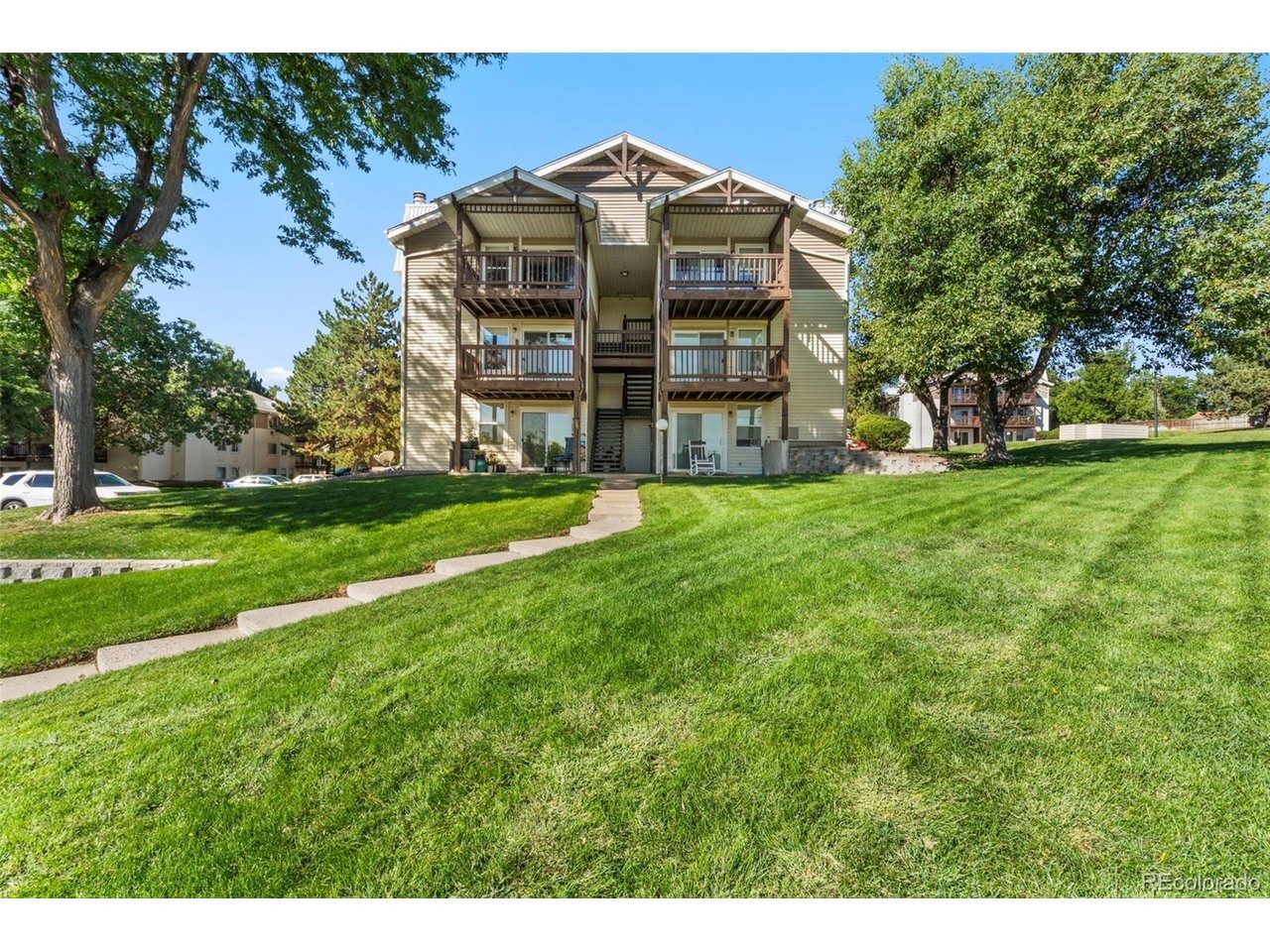 Mansfield Ave, Aurora, CO 80013