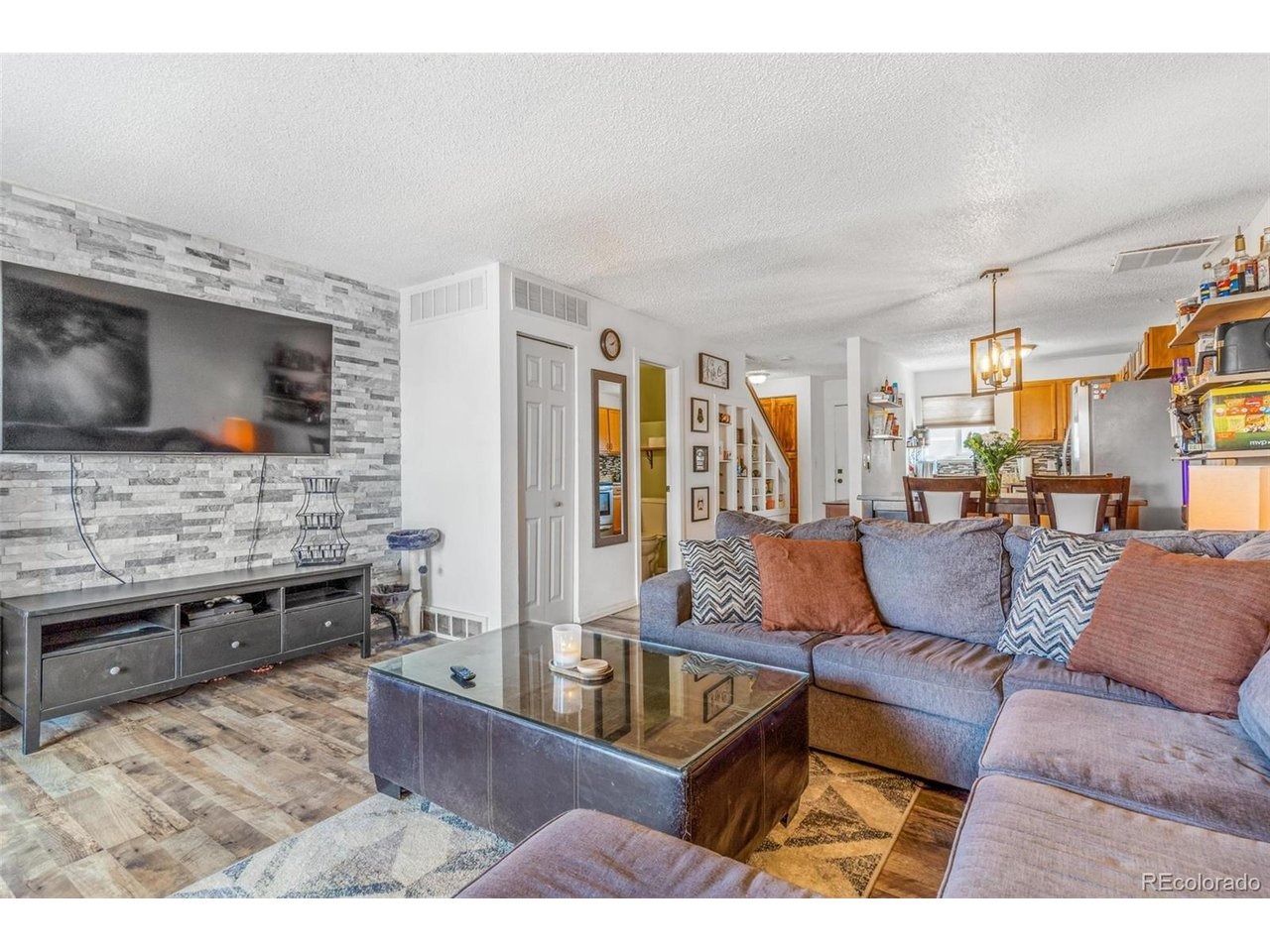 Coronado Pkyn , Denver, CO 80229