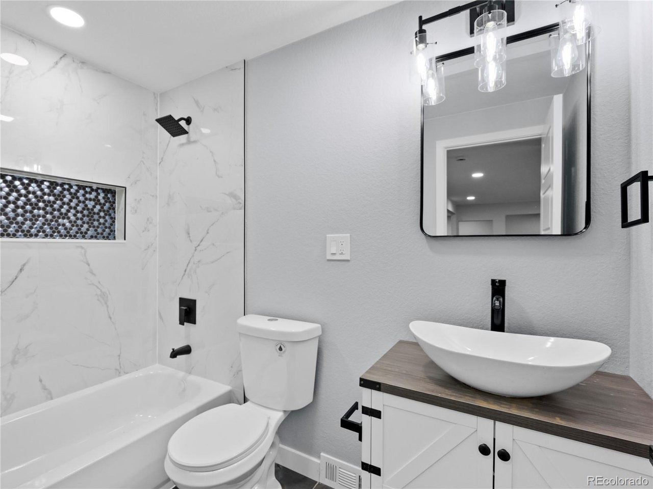 10th Ave, Broomfield, CO 80020