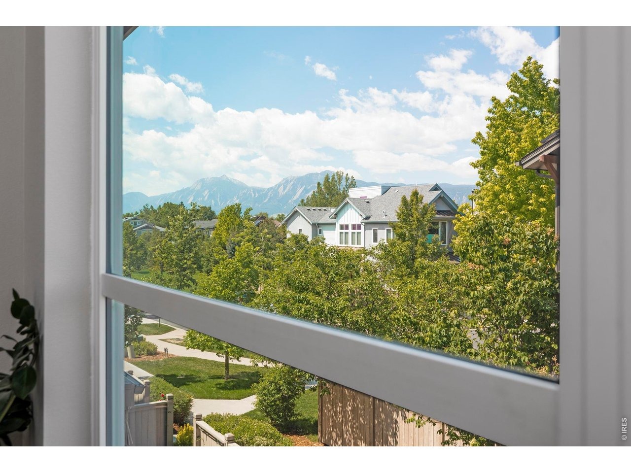 Longview Ln, Boulder, CO 80301