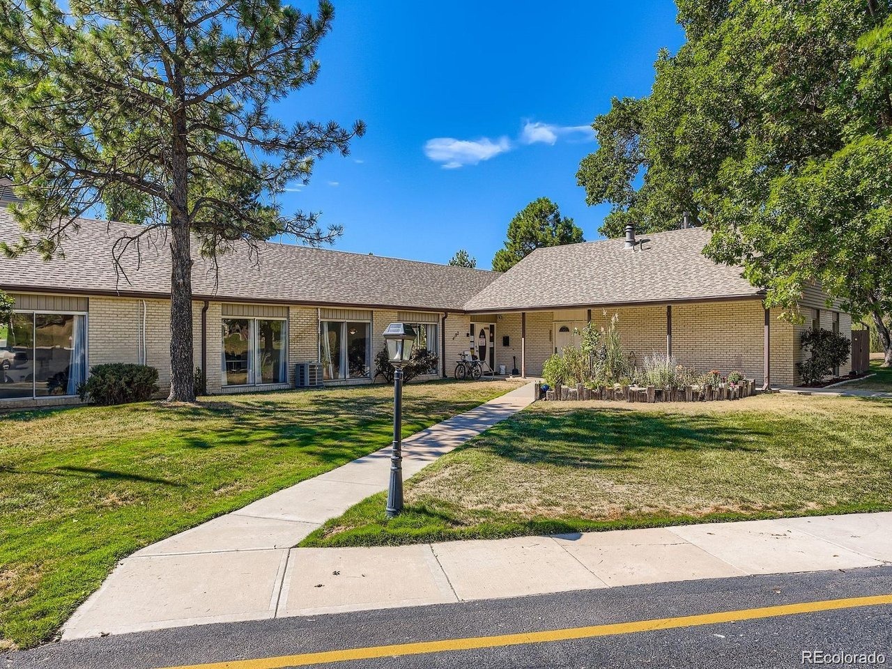 Pondview Dr, Littleton, CO 80123