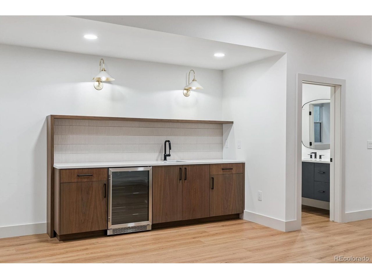 Saint Paul St, Denver, CO 80210