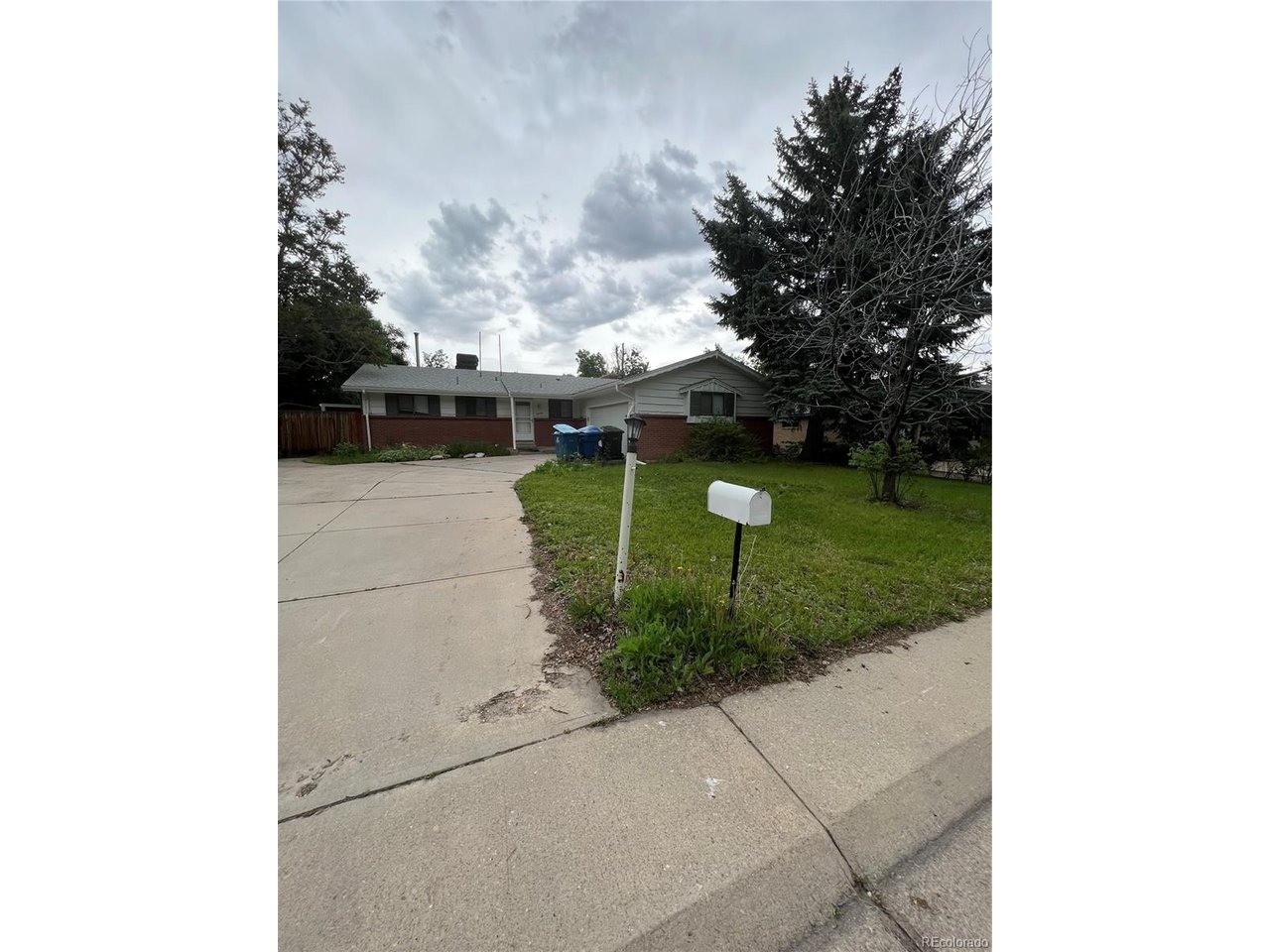 Eaton St, Arvada, CO 80003