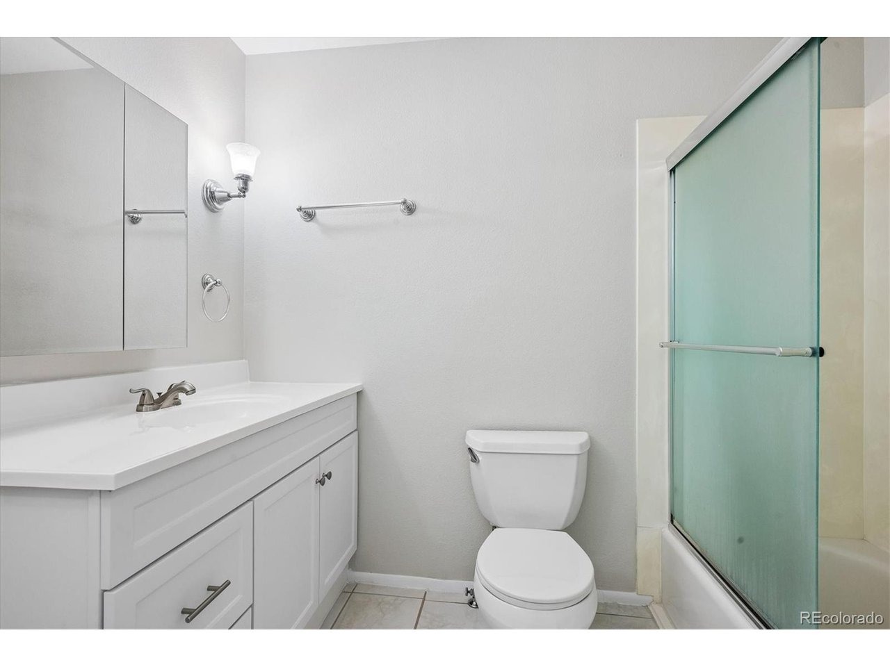 Maryland Dr, Lakewood, CO 80232