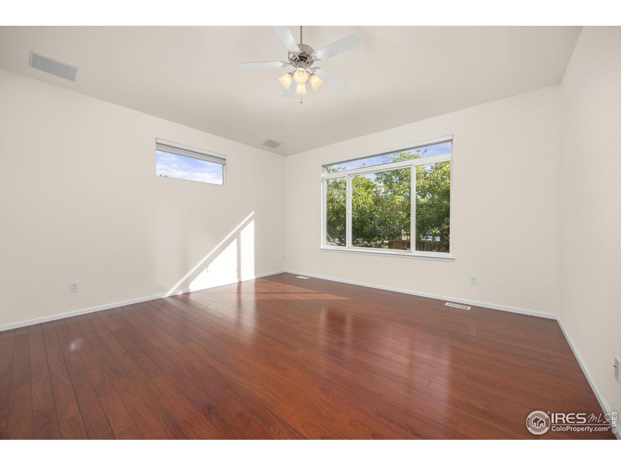 Red Deer Trl, Broomfield, CO 80020